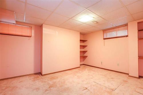 965 Mcmillan Ave, Winnipeg, MB - Indoor