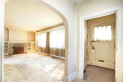 965 Mcmillan Ave, Winnipeg, MB - Indoor Photo Showing Other Room
