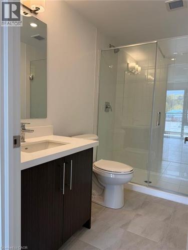575 Conklin Road Unit# 219, Brantford, ON - Indoor Photo Showing Bathroom