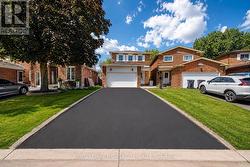 6 CRENSHAW CRESCENT  Brampton, ON L6Z 1W9
