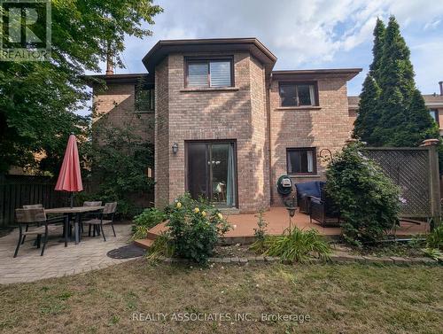 3279 Charlebrook Court, Mississauga, ON - Outdoor