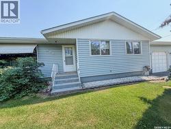 304 Broad STREET N  Langenburg, SK S0A 2A0