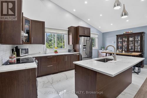 1385 Chartrand Avenue, Ottawa, ON - Indoor Photo Showing Kitchen With Double Sink With Upgraded Kitchen
