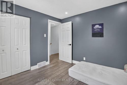 1385 Chartrand Avenue, Ottawa, ON - Indoor Photo Showing Bedroom