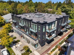 #301-2580 Penrhyn St Saanich, BC V8N 1G3