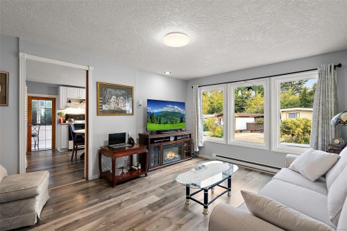 #19-2587 Selwyn Rd, Langford, BC 