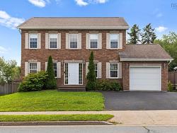 785 Basinview Drive Bedford, NS B4A 3N4