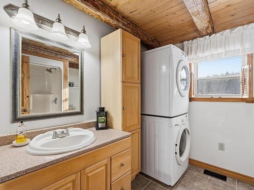 96 Smeltzer Road, Upper Vaughan, NS - Indoor Photo Showing Laundry Room