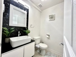 Powder room - 