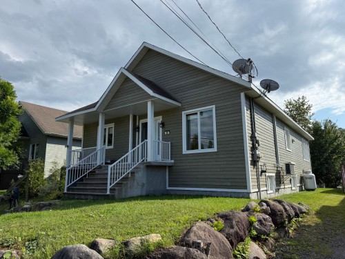 Façade - 87  - 89 Place Du Refuge, Sainte-Adèle, QC - Outdoor