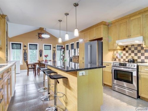Cuisine - 87  - 89 Place Du Refuge, Sainte-Adèle, QC - Indoor Photo Showing Kitchen With Upgraded Kitchen