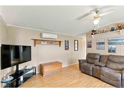 99 Hedgeview Dr, Hanwell, NB 