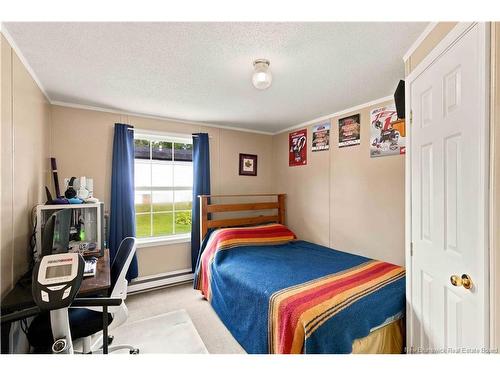 99 Hedgeview Dr, Hanwell, NB 