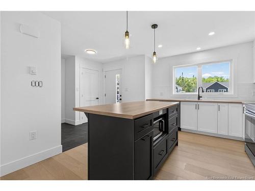 20 Cedric Crt, Dieppe, NB 
