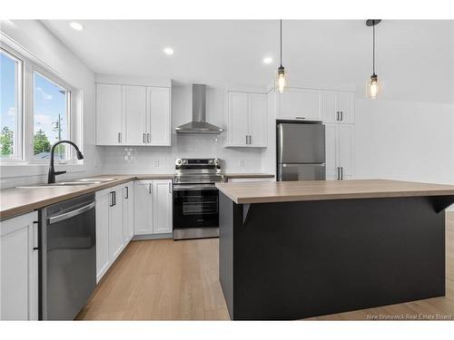 20 Cedric Crt, Dieppe, NB 