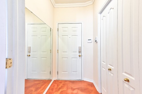 Mud Room - 302-1125 Rue Romaine, Brossard, QC - Indoor Photo Showing Other Room