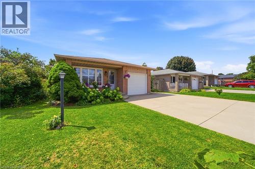 143 Independence Drive, Hamilton, ON - Outdoor