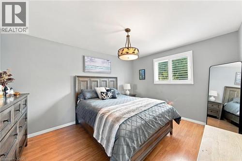 143 Independence Drive, Hamilton, ON - Indoor Photo Showing Bedroom