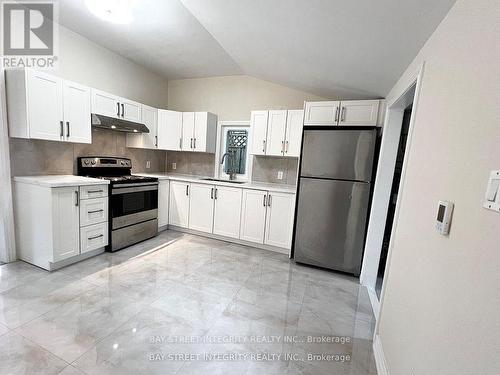 29 Balson Boulevard, Whitchurch-Stouffville, ON - Indoor Photo Showing Kitchen