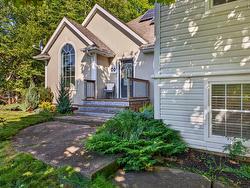 20 Somerset Drive  Bible Hill, NS B6L 4J2