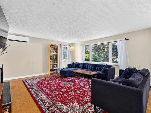 63 Oakmount Drive, Bedford, NS - Indoor