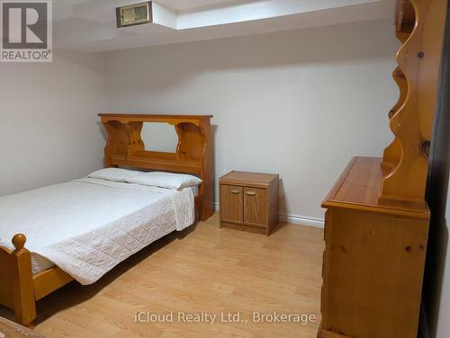 BSMT - 11 DAYSTROM DRIVE , Toronto, Ontario M9M 2A8 3