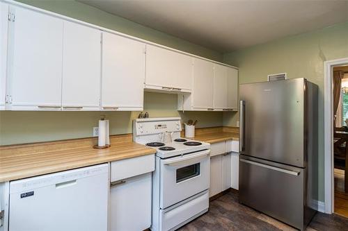 508 Montague Ave, Winnipeg, MB - Indoor Photo Showing Kitchen