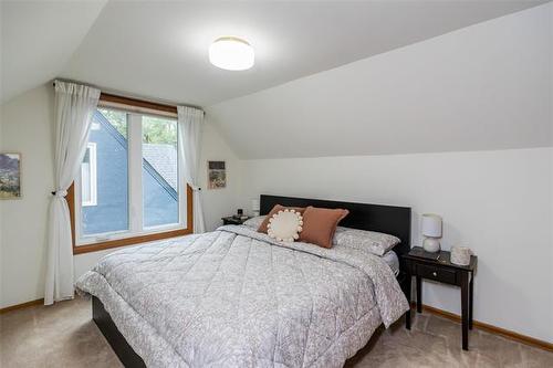 508 Montague Ave, Winnipeg, MB - Indoor Photo Showing Bedroom