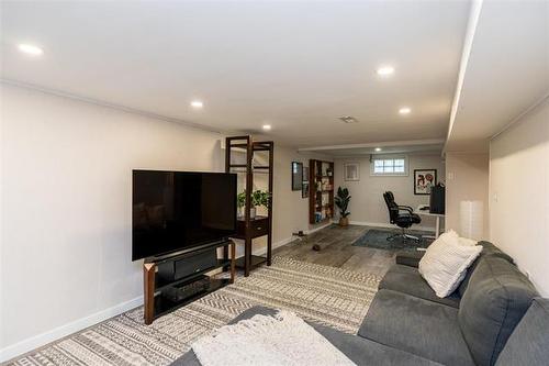 508 Montague Ave, Winnipeg, MB - Indoor Photo Showing Other Room