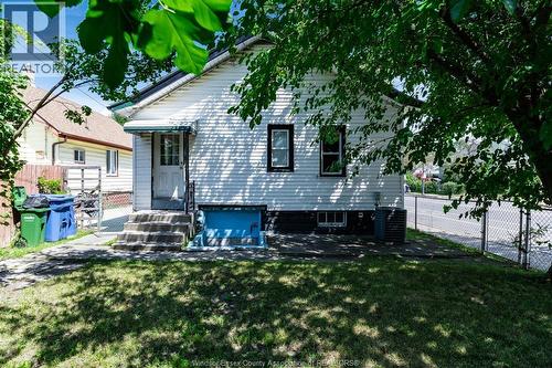 1343 Lillian, Windsor, ON - Outdoor