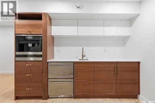 310 Stensrud Road, Saskatoon, SK - Indoor Photo Showing Kitchen