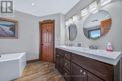 64 Mccords Road, Mckellar, ON - Indoor Photo Showing Bathroom