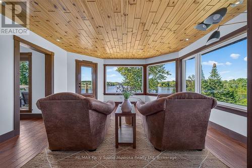 64 Mccords Road, Mckellar, ON - Indoor