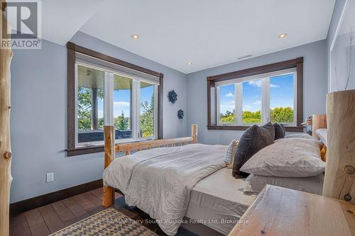 64 Mccords Road, Mckellar, ON - Indoor Photo Showing Bedroom