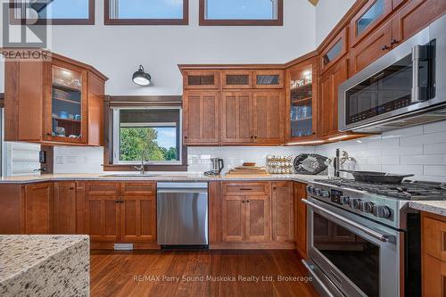 64 Mccords Road, Mckellar, ON - Indoor Photo Showing Kitchen