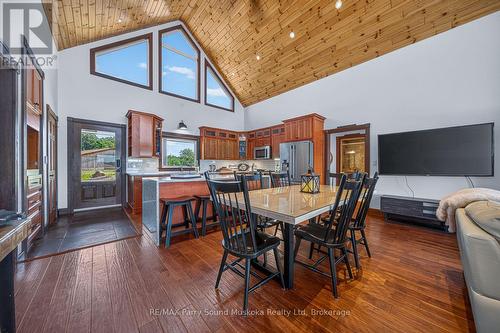 64 Mccords Road, Mckellar, ON - Indoor Photo Showing Dining Room
