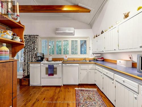 428416 25Th Siderd, Mono, ON - Indoor Photo Showing Kitchen