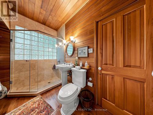 428416 25Th Siderd, Mono, ON - Indoor Photo Showing Bathroom