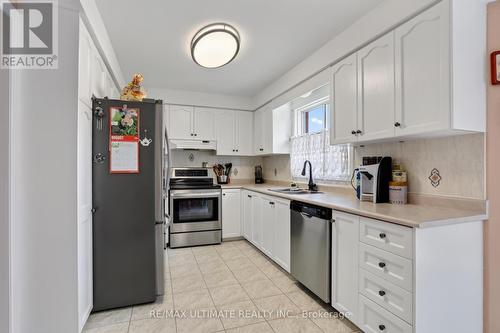 60 Devonridge Crescent, Toronto, ON - Indoor Photo Showing Kitchen With Double Sink