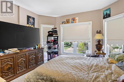 60 Devonridge Crescent, Toronto, ON - Indoor Photo Showing Bedroom