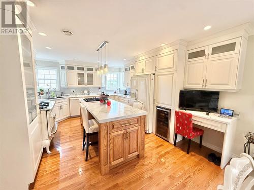 304 Grenfell Heights, Grand Falls-Windsor, NL - Indoor Photo Showing Kitchen
