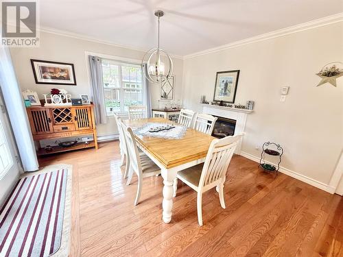 304 Grenfell Heights, Grand Falls-Windsor, NL - Indoor Photo Showing Dining Room