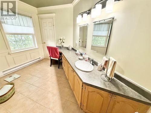 304 Grenfell Heights, Grand Falls-Windsor, NL - Indoor Photo Showing Bathroom