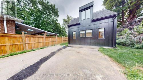 R (LANEWAY) - 1089 GLENCAIRN AVENUE , Toronto, Ontario M6B 2B1 3