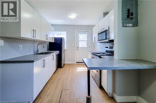 304 Barton Street E Unit# A, Hamilton, ON - Indoor Photo Showing Kitchen