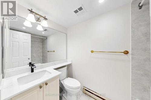 3512 - 99 Harbour Square, Toronto, ON - Indoor Photo Showing Bathroom