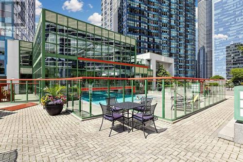 3512 - 99 Harbour Square, Toronto, ON - Outdoor