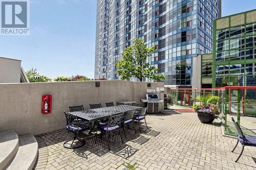 3512 - 99 Harbour Square, Toronto, ON - Outdoor