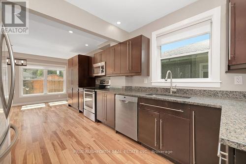 Kitchen - 1072 Richard Avenue, Ottawa, ON - Indoor Photo Showing Kitchen