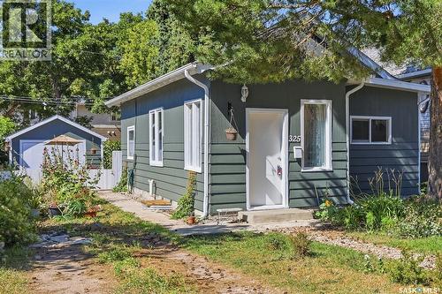 325 M Avenue N, Saskatoon, SK - Outdoor